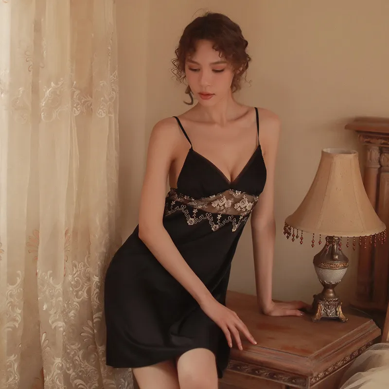 セクシーレース刺繡透け感バックレスプルオーバランジェリー