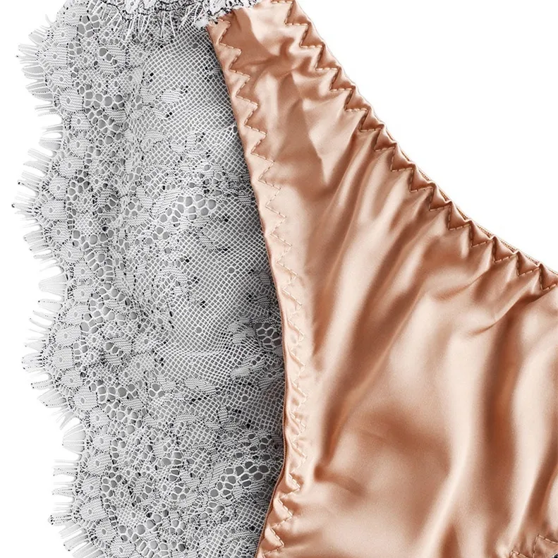 【二点ショーツ】超薄め 高通気性 レース 高級感 欧米風 A-Cカップ ワイヤー入り ブラ・ショーツセット