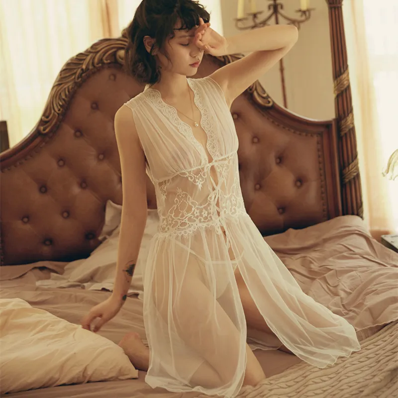 セクシー ボウタイ レース 透け感 透かし彫り Ｔバック付き 瞬間脱着 ベビードール