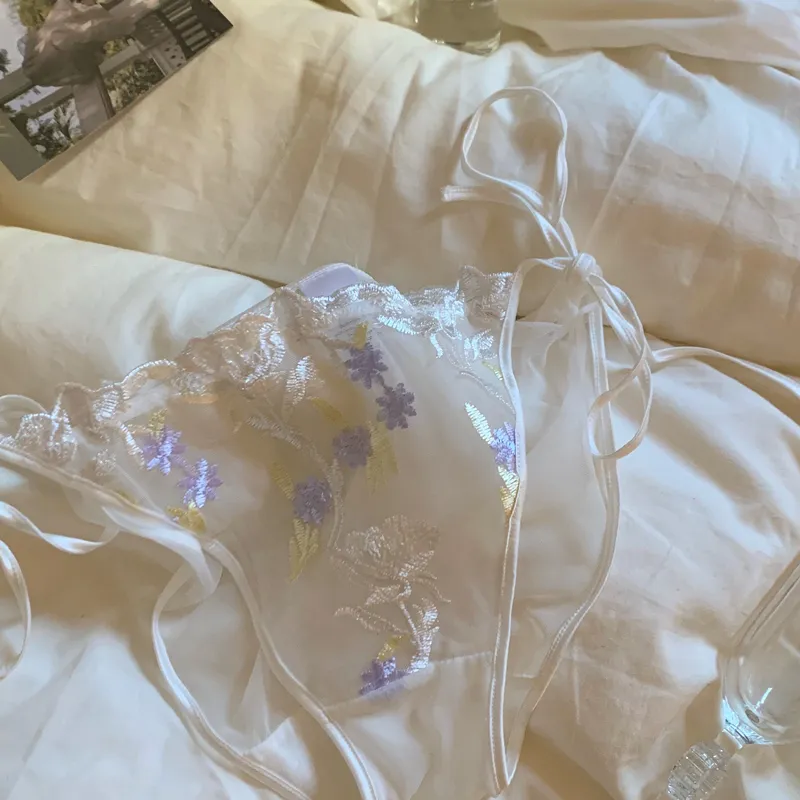 刺繡花柄 大人可愛い スケスケ メッシュ 紐パン セクシー パンティ Tバック・タンガ