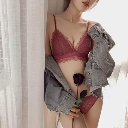 三角カップ 大人可愛い セクシー ノンワイヤー A-Cカップ レース ブラ・ショーツセット