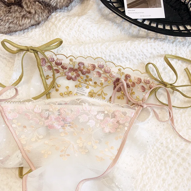 華やか 刺繡花柄 大人可愛い メッシュ ローウエスト 美尻 紐 Tバック・タンガ