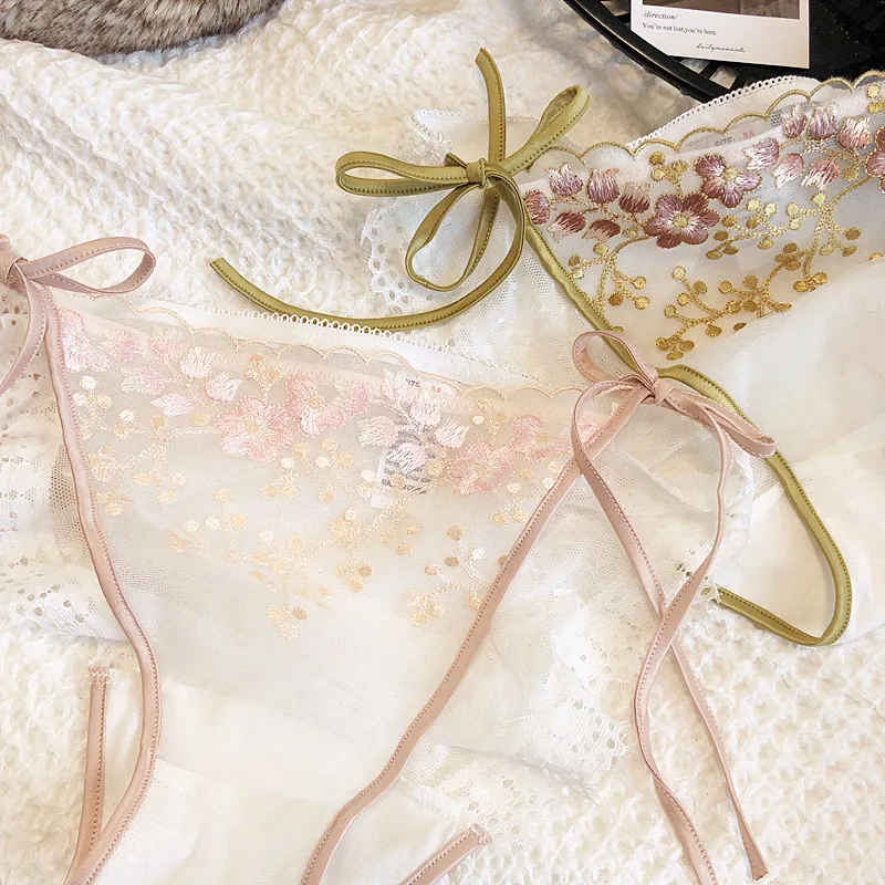 華やか 刺繡花柄 大人可愛い メッシュ ローウエスト 美尻 紐 Tバック・タンガ