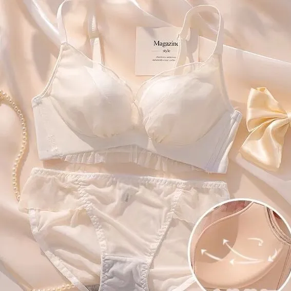 人気を独占中♡ 可愛い A-Bカップ ノンワイヤー 柔らかい 着け心地 ブラ・ショーツセット