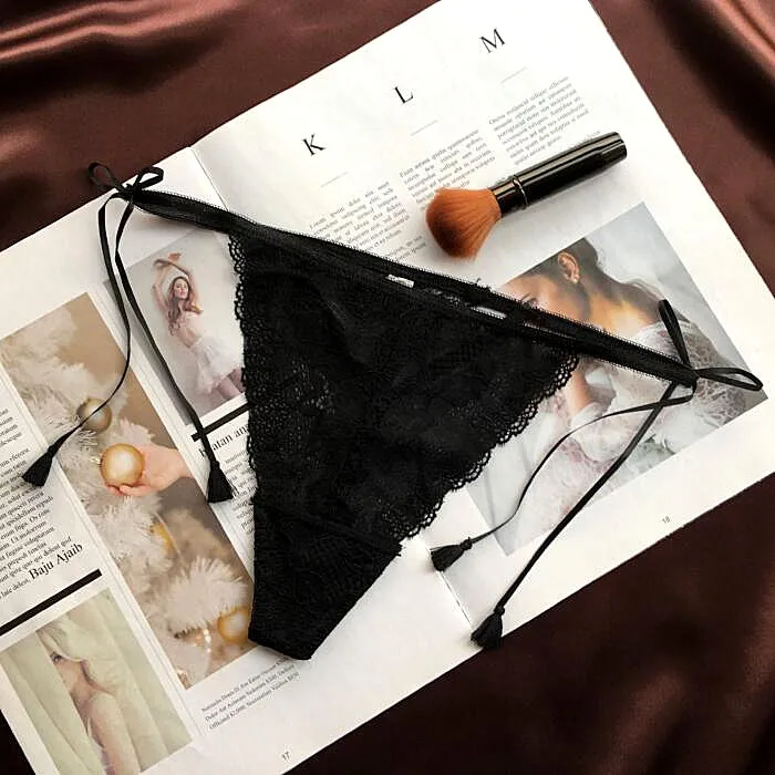 流行の予感 レース 超薄め フリンジ ボウタイ ローウエスト 通気性良い Ｔバック・タンガ