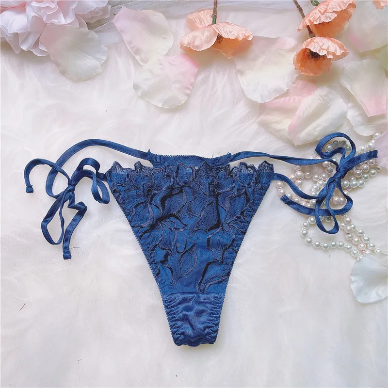 ボウタイ 刺繍 セクシー 3色展開 ローウエスト 美尻 Ｔバック・タンガ