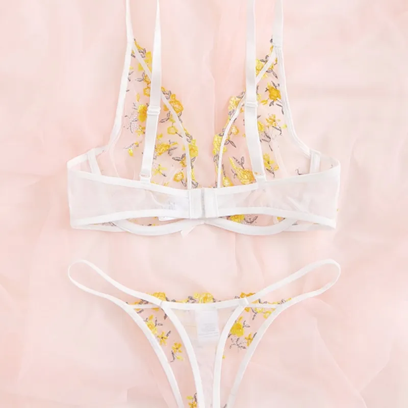 美谷間 レース A-Cカップ 超薄め ワイヤー入り チュール 透け感  花柄 刺繍  ブラ・ショーツセット