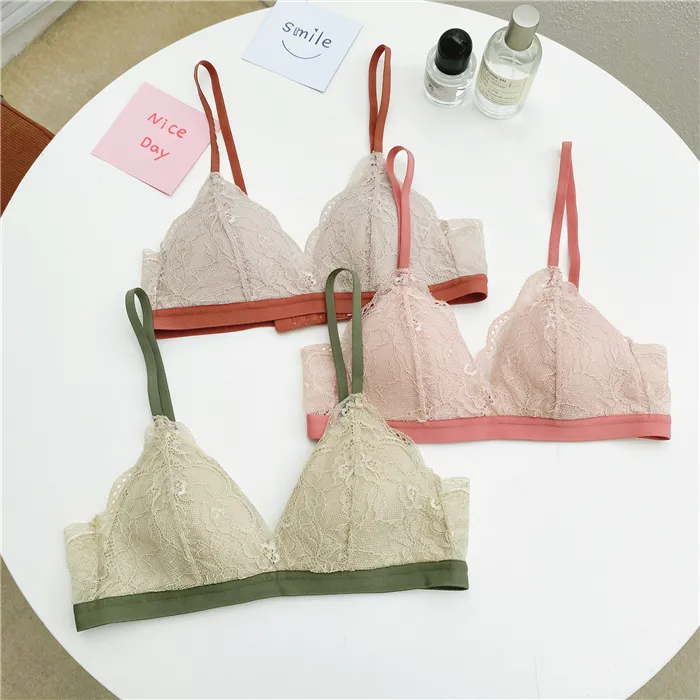 フランス 三角カップ レース 薄手 A-Cカップ ノンワイヤー 締め付け感ゼロ ブラ・ショーツセット
