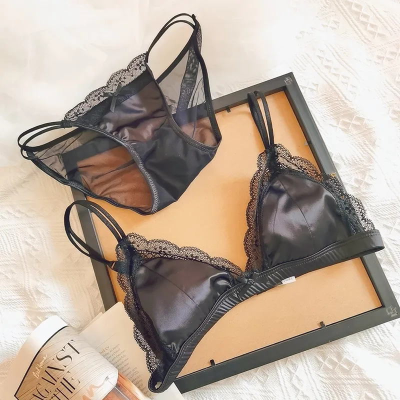 【締め付け感ゼロ】三角カップ レース 切り替え ノンワイヤー A-Cカップ 通気性良い ブラ・ショーツセット