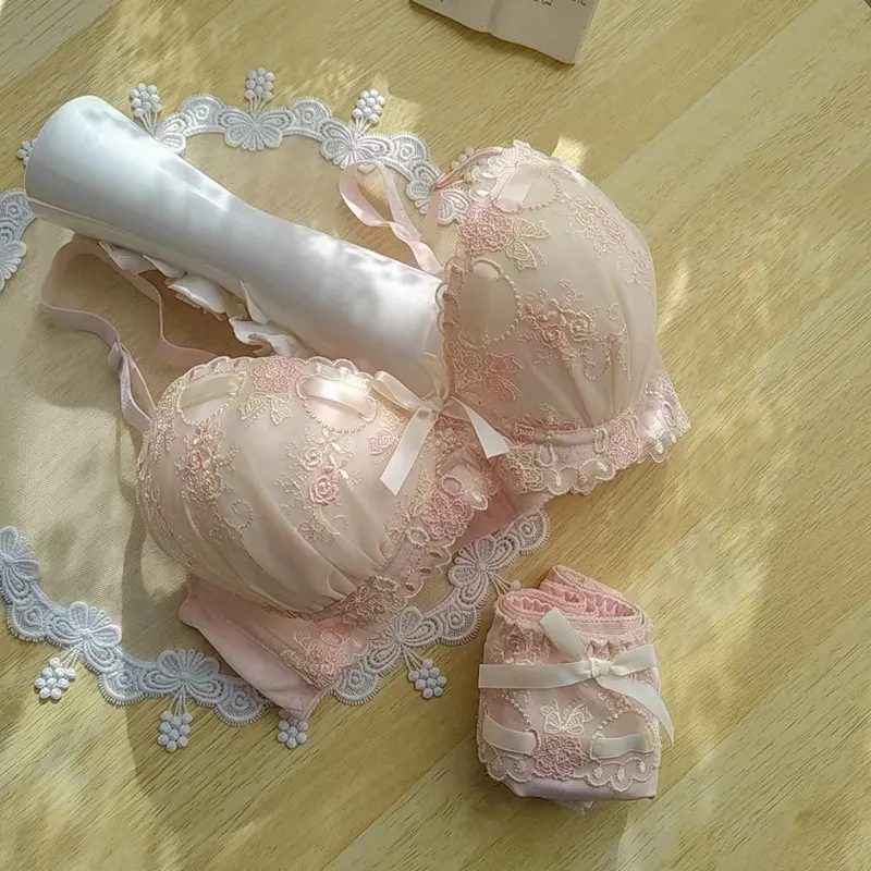 欠かせない 可愛い 乙女心 A-Dカップ ノンワイヤー レース 楽ちん ブラ・ショーツセット