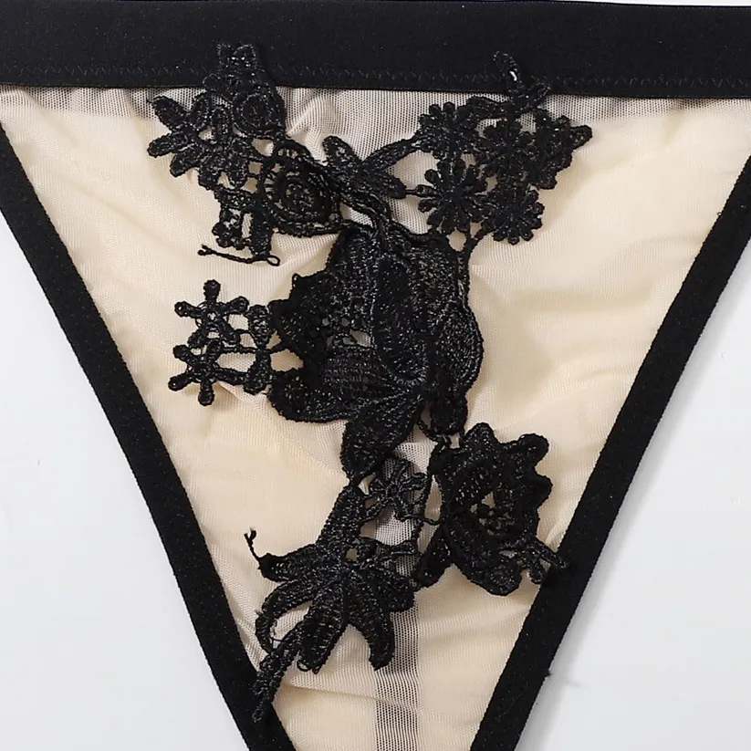 主役級 セクシー スケスケ 勝負下着 A-Cカップ ノンワイヤー 高通気性 ブラ・ショーツセット