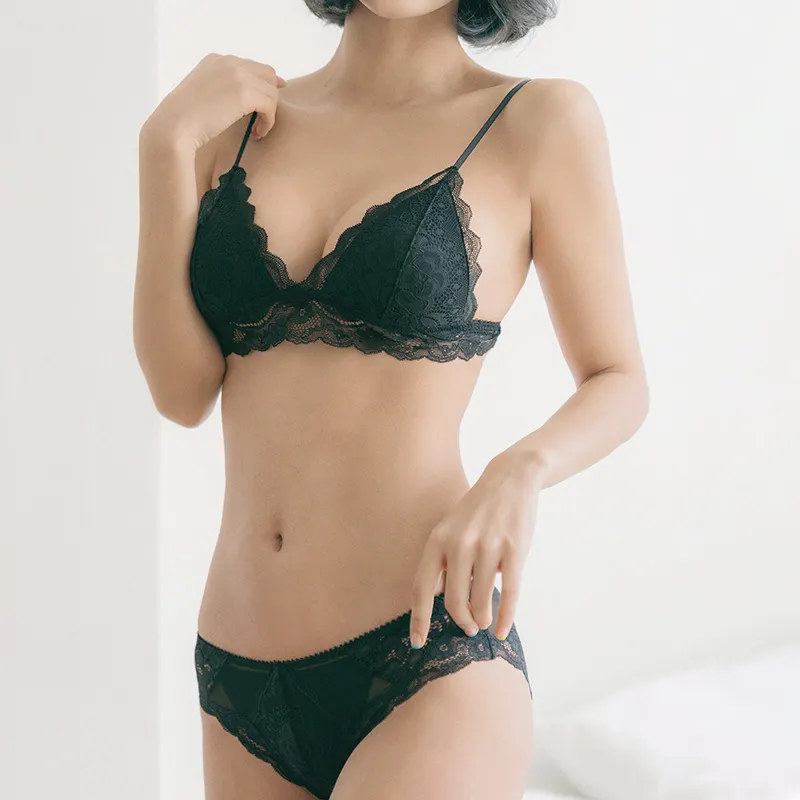 セクシー 薄手 総レース A-Cカップ 三角カップ ノンワイヤー ブラ・ショーツセット