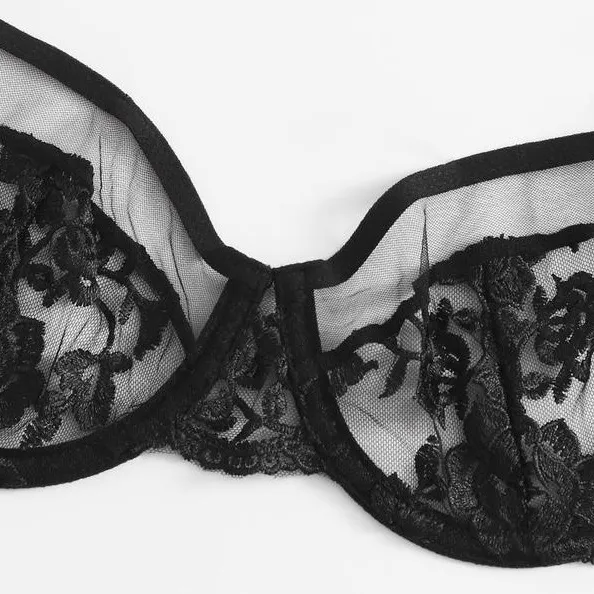 視線を奪う 超セクシー レース 勝負下着 ノンワイヤー 誘惑的 スケスケ 瞬間脱着 ブラ・ショーツセット
