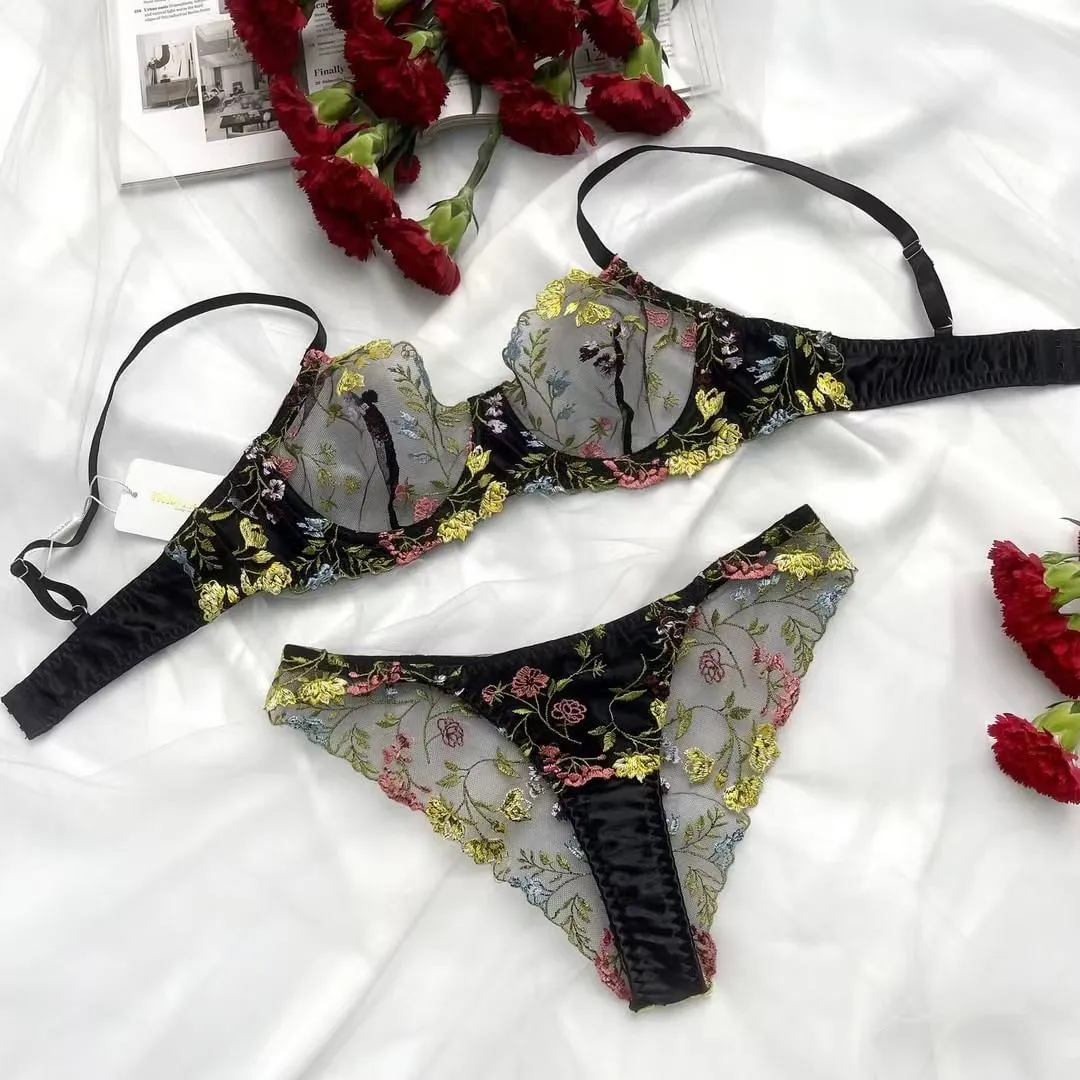 透け感 セクシー 刺繡花柄 ワイヤー入り 美乳 離れ乳改善 3/4カップ ブラ・ショーツセット