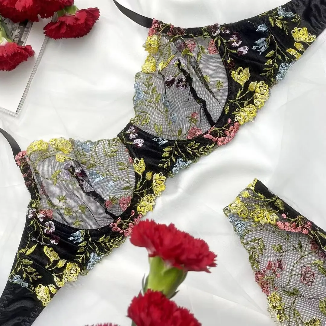 透け感 セクシー 刺繡花柄 ワイヤー入り 美乳 離れ乳改善 3/4カップ ブラ・ショーツセット