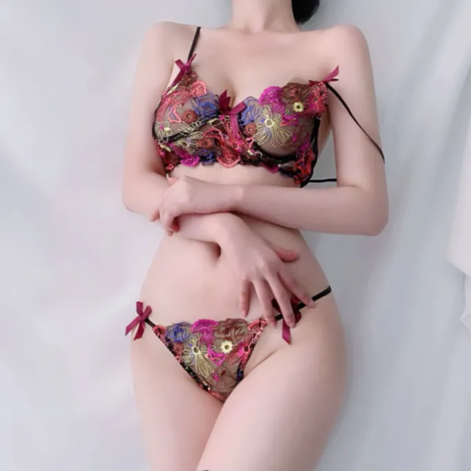 好感度UP 刺繡 リボン付き ワイヤー入り セクシー メッシュ 通気性良い ブラ・ショーツセット