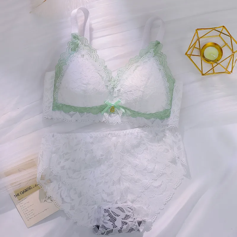 夏を楽しむ 総レース ノンワイヤー 離れ乳改善 蒸れない B-Eカップ 背中すっきり 肌着 ハミ肉ゼロ ブラ・ショーツセット