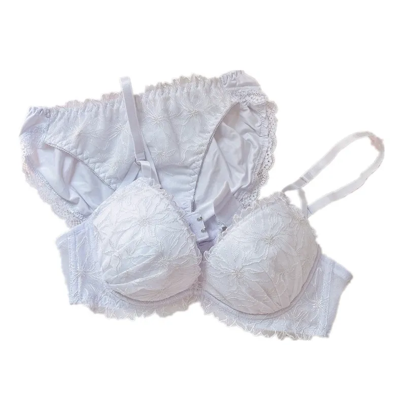 【HOT再入荷】 エレガント 刺繡花柄 深い谷間 A-Fカップ ワイヤー入り ブラ・ショーツセット