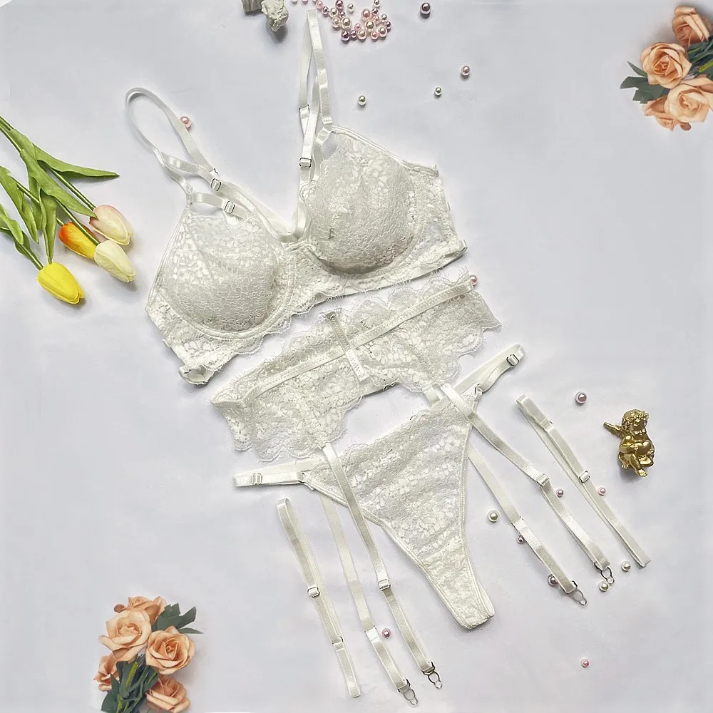 欧米風 レース 透かし彫り ワイヤー入り ガーターベルト付き 一目惚れ 超薄め ブラ・ショーツセット