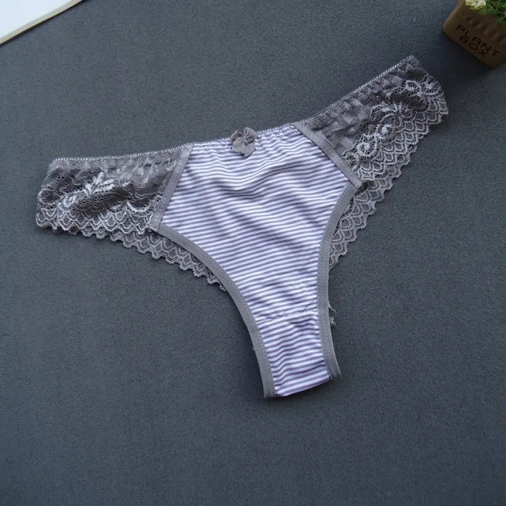 （B-Eカップ） ワイヤー入り 後ろホック レース 薄手 大きいサイズ ブラ・ショーツセット