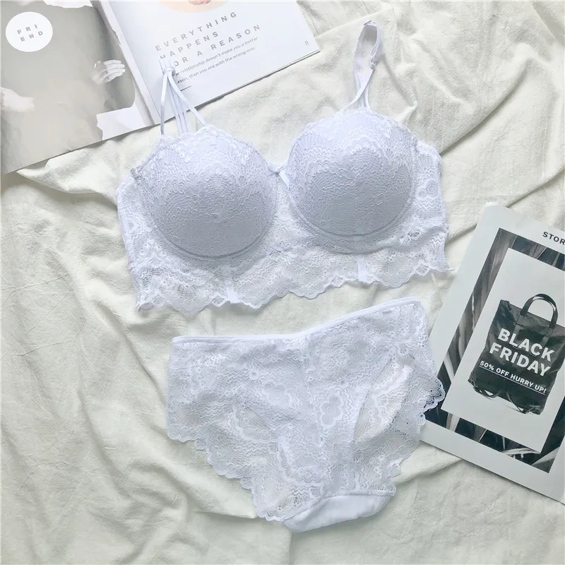 バストアップ 盛れる レース ワイヤー入り 育乳 補正 B-Eカップ 脇高 ブラ・ショーツセット