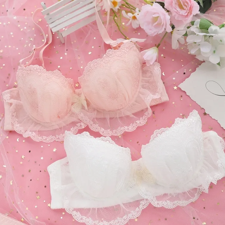 無敵な可愛さ ワイヤー入り A-Eカップ まん丸バスト 谷間メイク 刺繡 レース ブラ・ショーツセット