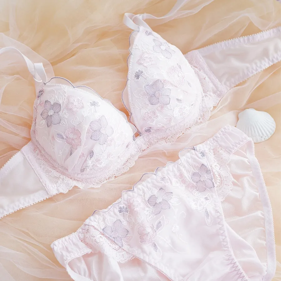 育乳 スウィート フラワー柄 刺繡 A-Gカップ 脇高 レース ワイヤー入り ブラ・ショーツセット