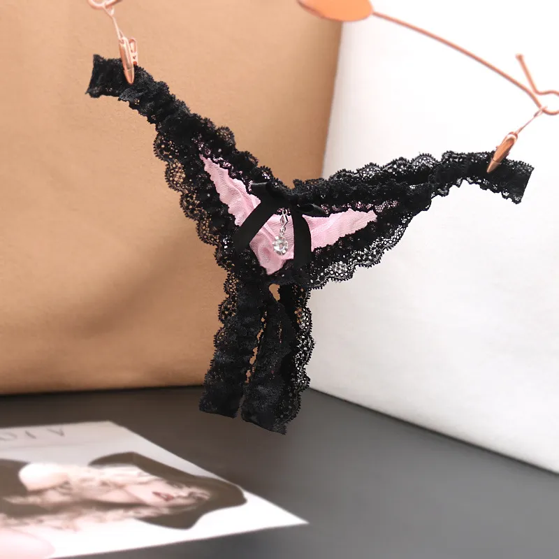 エロ下着の王道 マンネリ解消 穴開き 過激 レース 超セクシー Ｔバック・タンガ