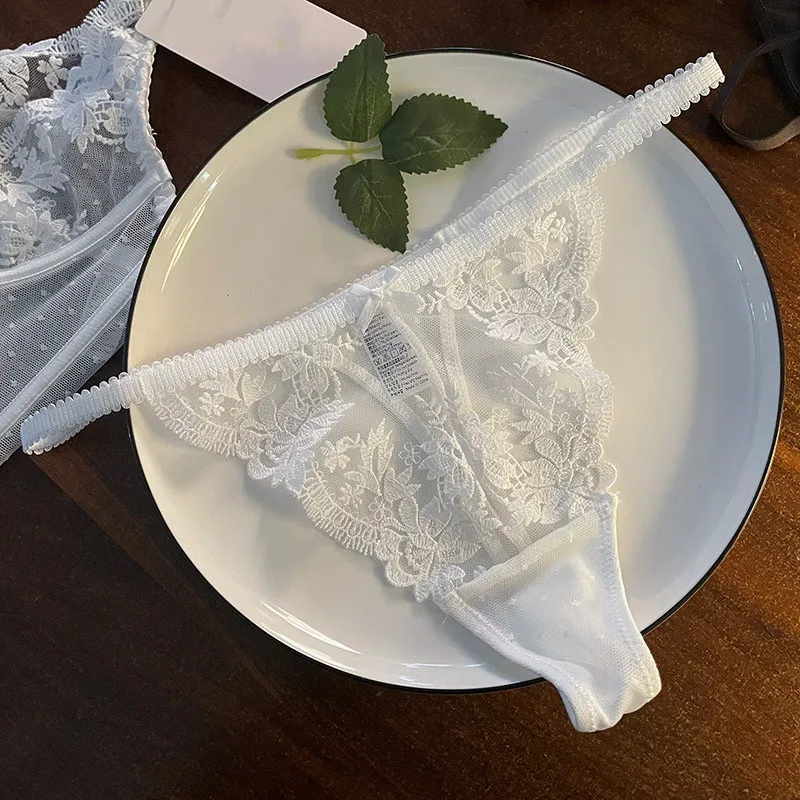 人気爆発 セクシー 刺繡 レース スケスケ マンネリ解消 誘惑 無地 オシャレＴバック・タンガ