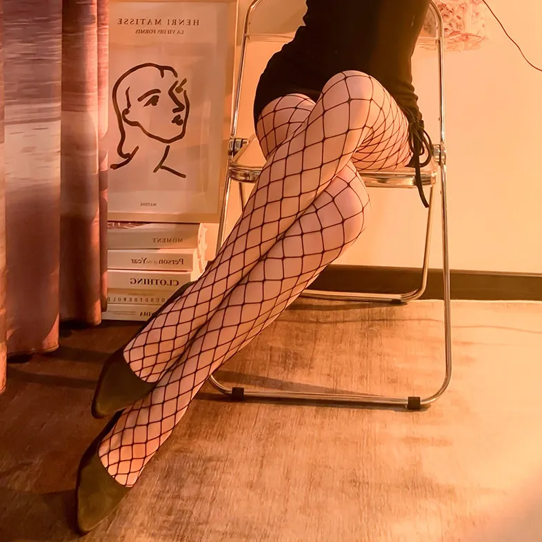 【小網・中網・大網】美脚 セクシー 透かし彫り ストッキング 伸縮性 ハイウエスト エロ 網タイツ