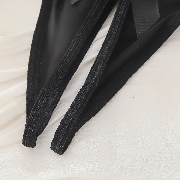 エロカワ あざとい リボン 穴開き セクシー 美尻 夜の営み Tバック・タンガ