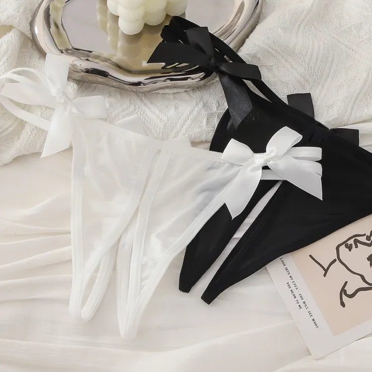 エロカワ あざとい リボン 穴開き セクシー 美尻 夜の営み Tバック・タンガ