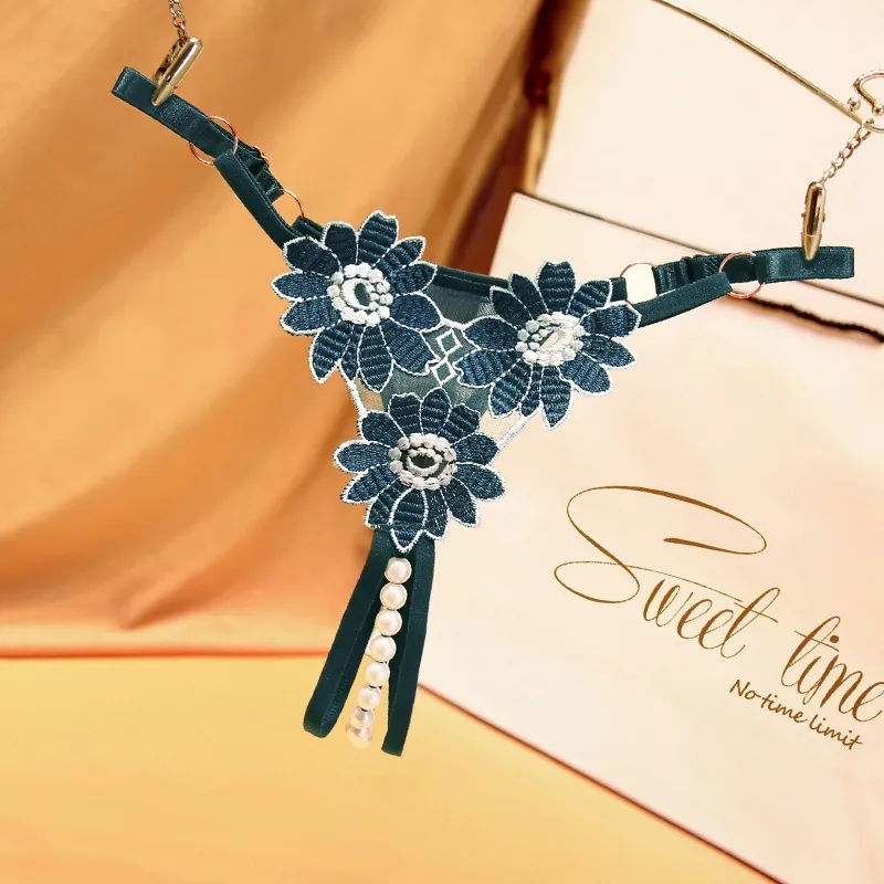 夜の営み セクシー エッチ マンネリ解消 ビーズ付き 刺繡 遊び心 Ｔバック・タンガ