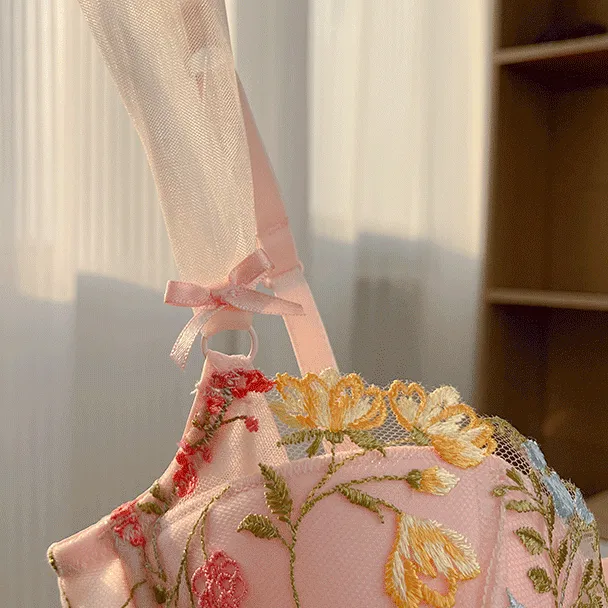 絶対欲しい 花模様 刺繍 A-Cカップ 花柄 ワイヤー入り 着瘦せ 谷間メイク ブラジャー