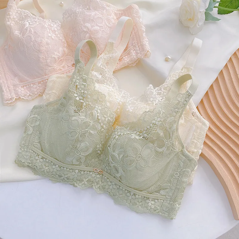 ゴージャスなレース 刺繡 可愛い ハミ肉ゼロ B-Cカップ ソフトワイヤー ブラジャー