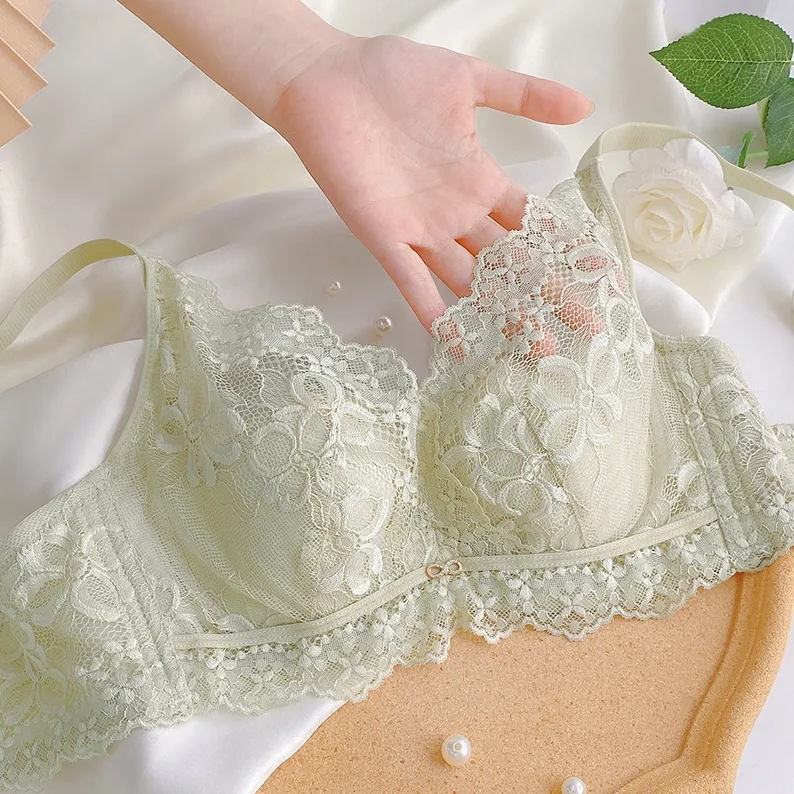 ゴージャスなレース 刺繡 可愛い ハミ肉ゼロ B-Cカップ ソフトワイヤー ブラジャー