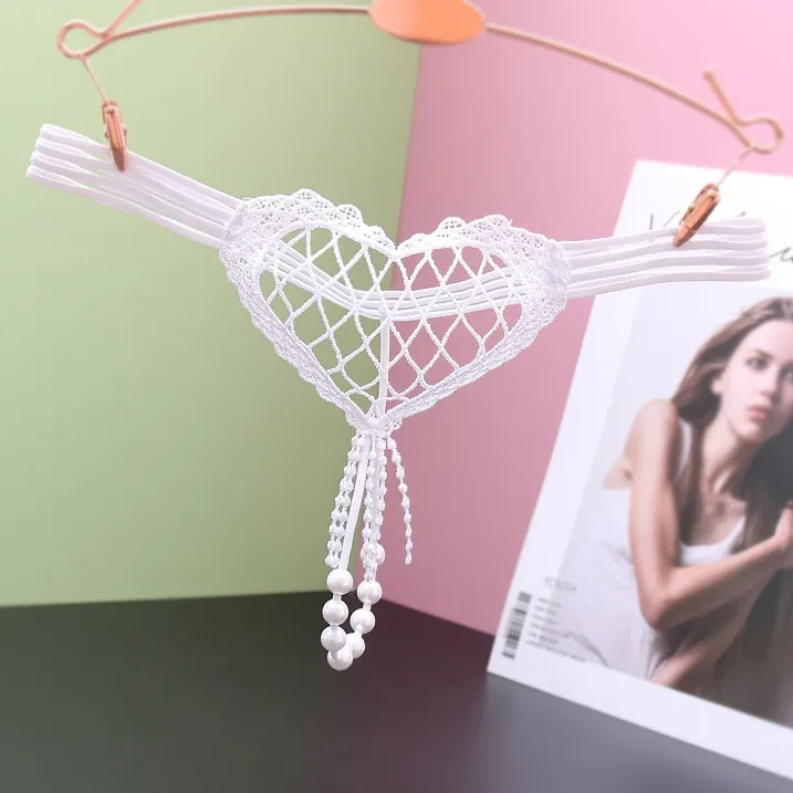 デザイン性抜群 透かし彫り レース ビーズ付き 通気性良い クッション性 Ｔバック・タンガ