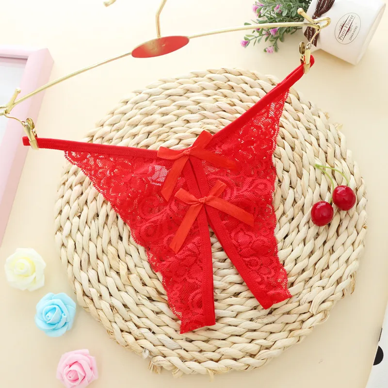 一枚で視線を奪う 穴開き マンネリ解消 誘惑 透かし彫り リボン レース 高通気性 セクシー Ｔバック・タンガ