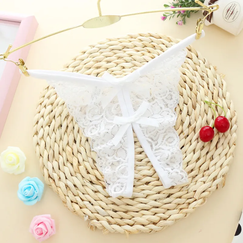 一枚で視線を奪う 穴開き マンネリ解消 誘惑 透かし彫り リボン レース 高通気性 セクシー Ｔバック・タンガ