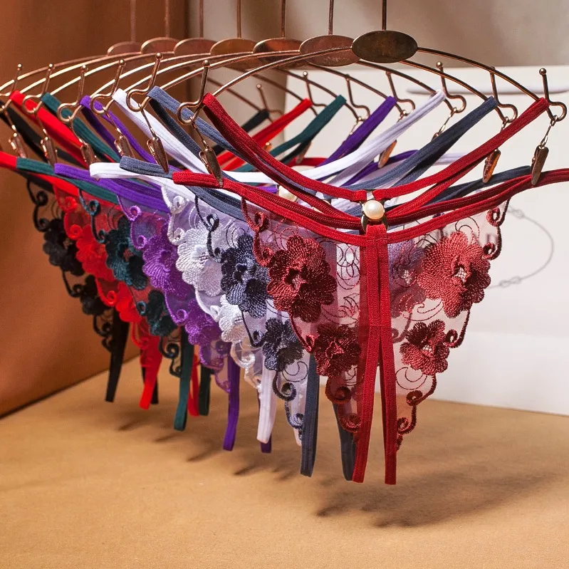 欠かせない 刺繡 メッシュ 透け感 穴開き 過激エロ 誘惑 Ｔバック・タンガ