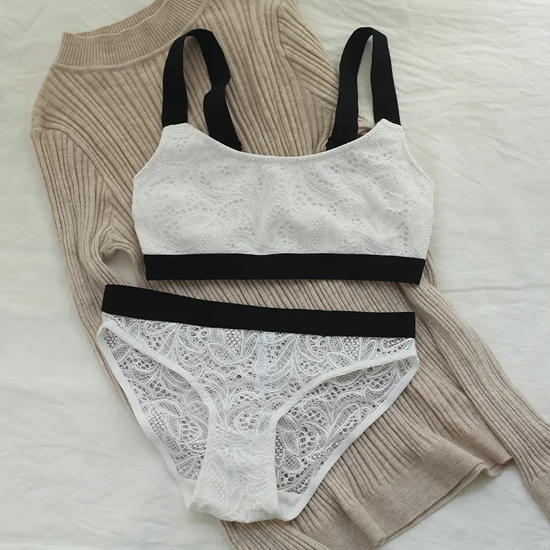 カジュアル レース 配色 ノンワイヤー A-Cカップ ナイト用 つけ心地 薄手 ブラ・ショーツセット