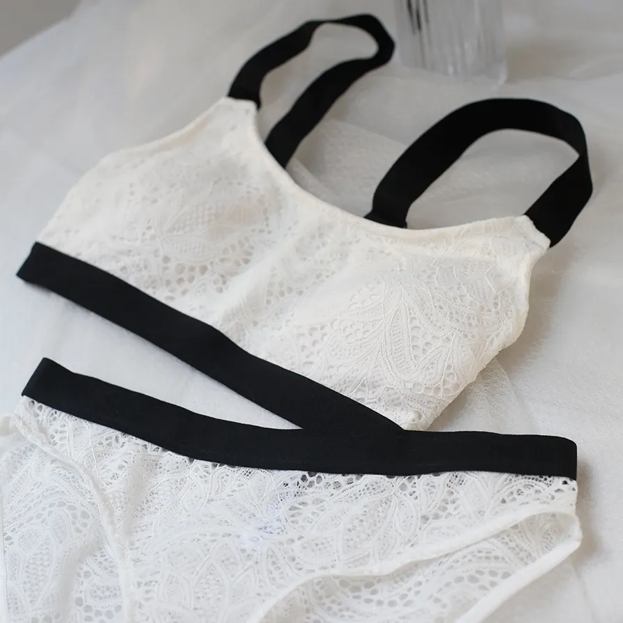 カジュアル レース 配色 ノンワイヤー A-Cカップ ナイト用 つけ心地 薄手 ブラ・ショーツセット