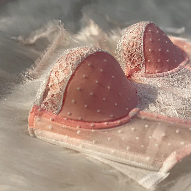 可愛いデザイン ドット柄  A-Cカップ 谷間メイク ワイヤー入り 着瘦せ 切り替え ブラジャー