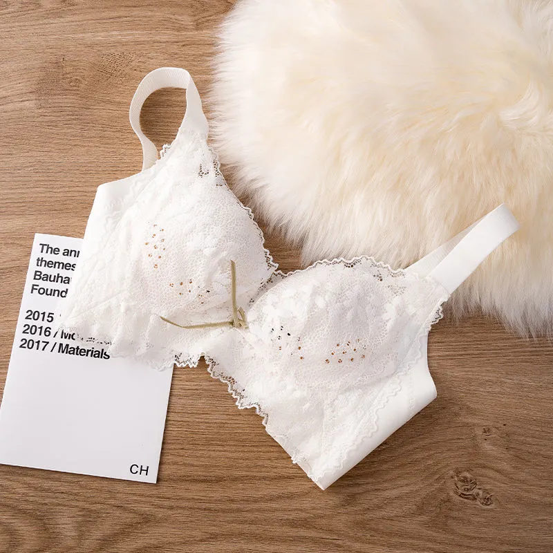 （A-Cカップ） 気質アップ シームレス 谷間メイク胸小さく見え リボン付き レース ノンワイヤー ブラ・ショーツセット