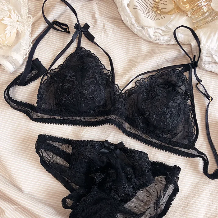 フランス式 レース A-Cカップ 刺繡 透け感 ノンワイヤー 薄手 ブラ・ショーツセット