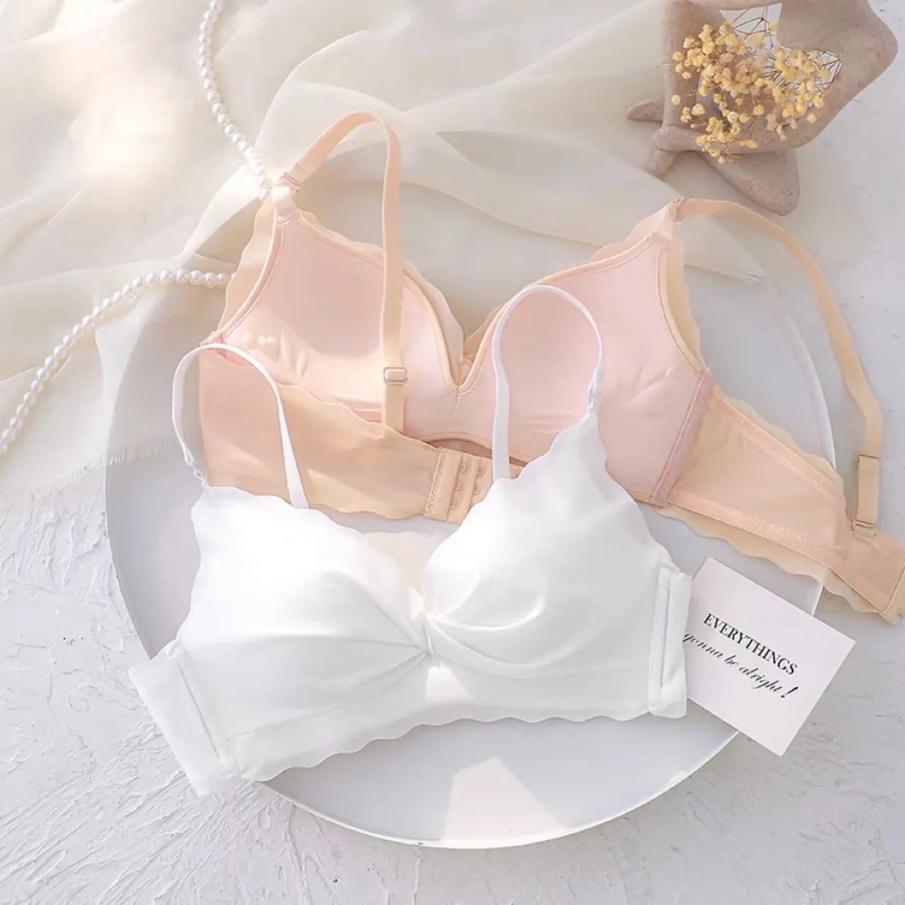 【セット】(A-Bカップ) 無地 ノンワイヤー 寄せ上げ 超快適 バストアップ 育乳 ブラ・ショーツセット