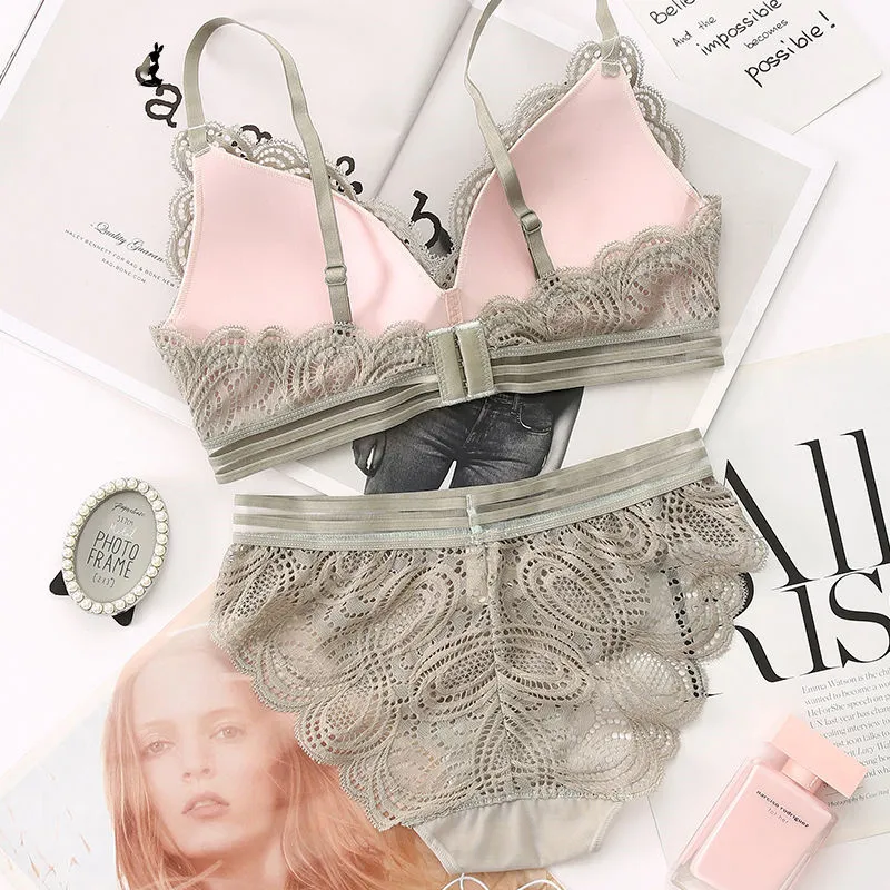 安い新作 レース 切り替え A-Cカップ ノンワイヤー チラリ防止 ブラ・ショーツセット