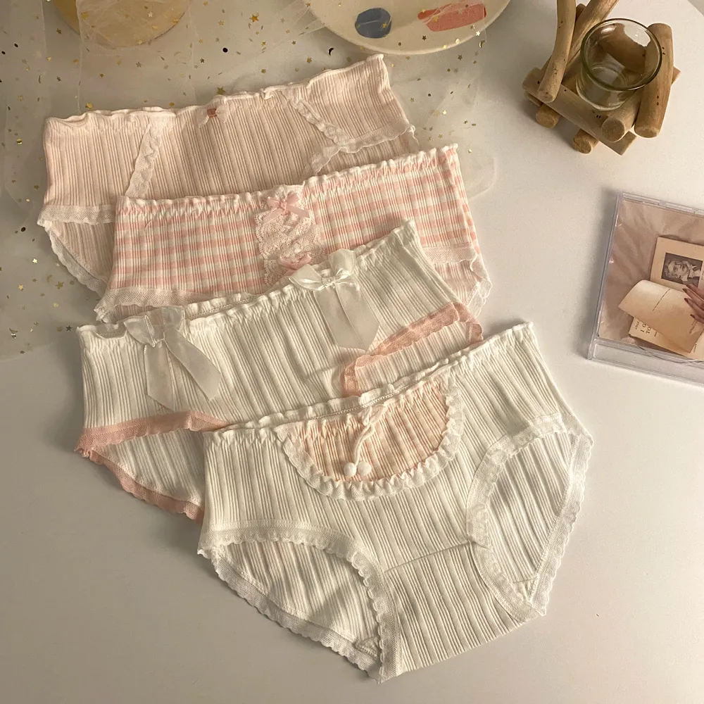 4枚組 レース キュート 通気性高い コットン 女子高生 美尻 ガーリッシュ ショーツ