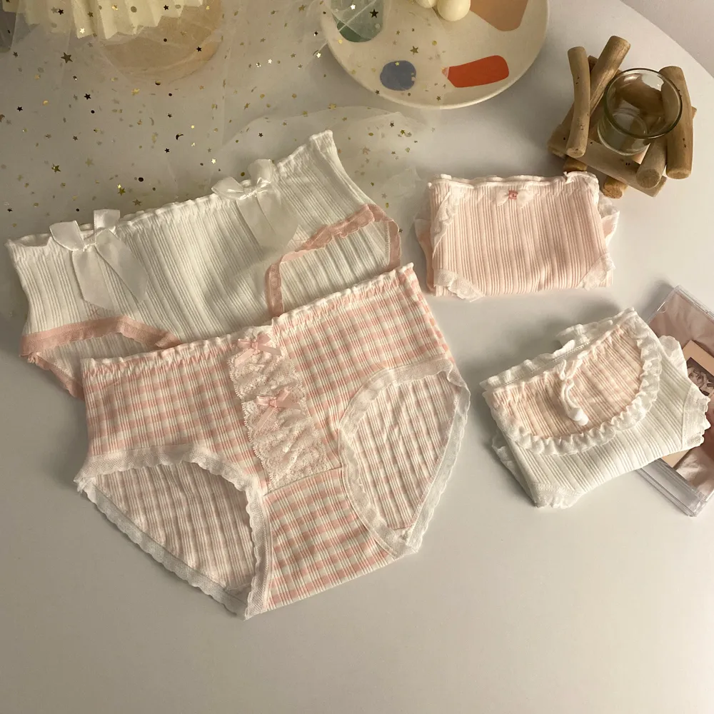 4枚組 レース キュート 通気性高い コットン 女子高生 美尻 ガーリッシュ ショーツ