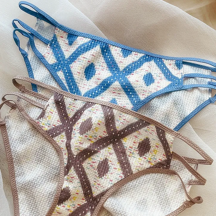 おしゃれ 柔らかい 幾何柄 透かし彫り ストレッチ 美尻 パンティ スタンダードショーツ